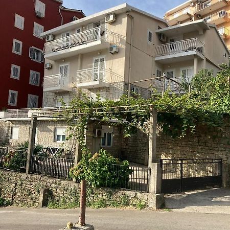 Guest House Garden Будва Экстерьер фото